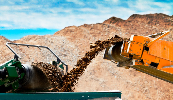 Mansfield's projects now support the operation of six mobile crushing and screening crews, with various combination options to achieve any quarry product requirement.
